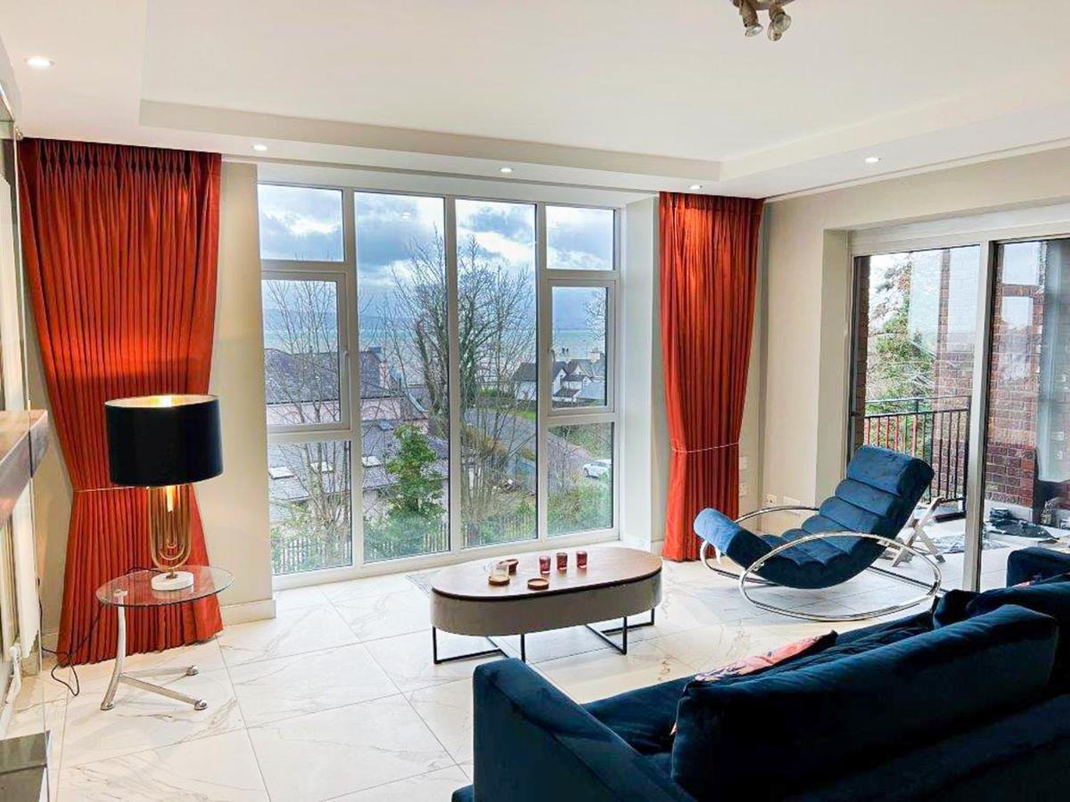 Modern Luxurious Apartment W/ Patio Balcony & View Jordanstown Exterior photo